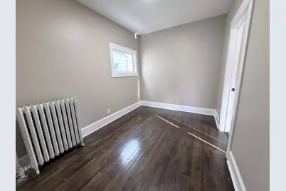 1136 S 57th St, West Allis, WI 53214 - Photo 7