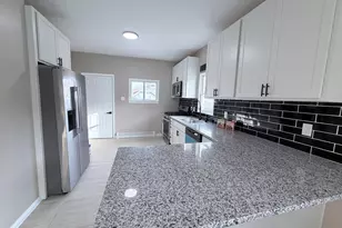 1136 S 57th St, West Allis, WI 53214 - Photo 3