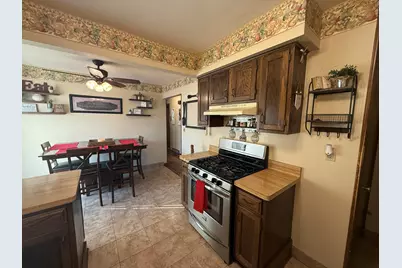 10525 W Rae Ave, Milwaukee, WI 53225 - Photo 13