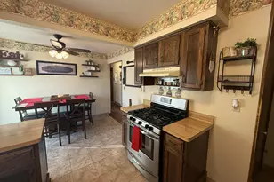 10525 W Rae Ave, Milwaukee, WI 53225 - Photo 13