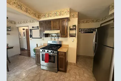 10525 W Rae Ave, Milwaukee, WI 53225 - Photo 19