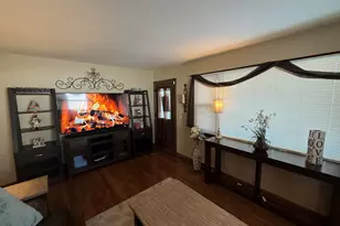 10525 W Rae Ave, Milwaukee, WI 53225 - Photo 5