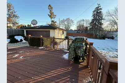 10525 W Rae Ave, Milwaukee, WI 53225 - Photo 33