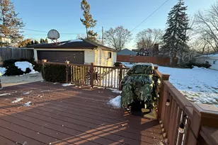 10525 W Rae Ave, Milwaukee, WI 53225 - Photo 33