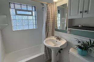 10525 W Rae Ave, Milwaukee, WI 53225 - Photo 9