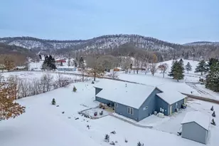 W7306 Sylvester Rd, Holland, WI 54636 - Photo 7