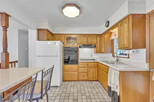 153 N Maple Ave, Slinger, WI 53086 - Photo 3