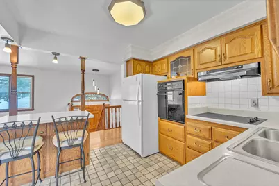 153 N Maple Ave, Slinger, WI 53086 - Photo 5