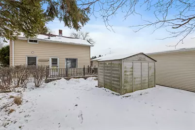 702 N 38th St, Sheboygan, WI 53081 - Photo 21