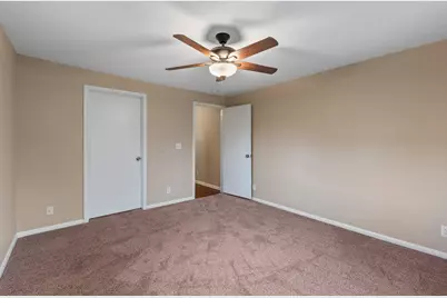 412 N Chicago Ave, South Milwaukee, WI 53172 - Photo 33