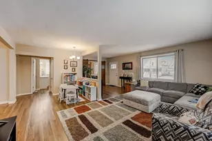 412 N Chicago Ave, South Milwaukee, WI 53172 - Photo 11