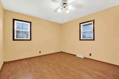 4973 N 126th St, Butler, WI 53007 - Photo 9