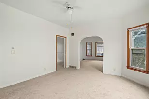 6914 22nd Ave, Kenosha, WI 53143 - Photo 9