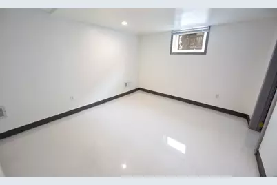 2053 S 91st St, West Allis, WI 53227 - Photo 25