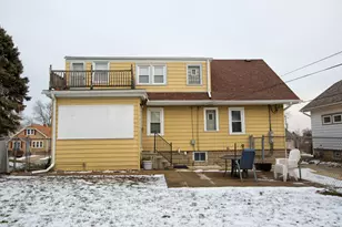 2053 S 91st St, West Allis, WI 53227 - Photo 31