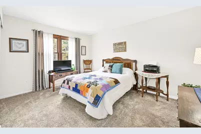 25924  Bennington Dr, Racine, WI 53185 - Photo 17