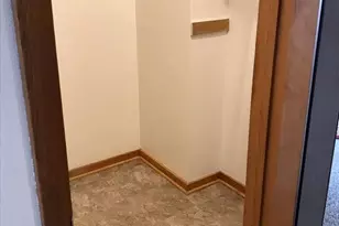 2312 N 71st St, Wauwatosa, WI 53213 - Photo 9