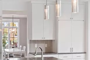 W339S271 Foxtail Ct, Delafield, WI 53066 - Photo 11