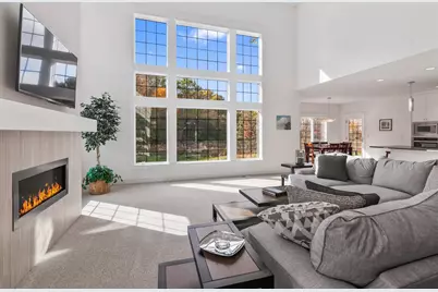 W339S271  Foxtail Ct, Delafield, WI 53066 - Photo 5