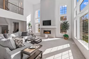 W339S271 Foxtail Ct, Delafield, WI 53066 - Photo 13