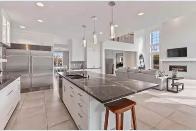 W339S271  Foxtail Ct, Delafield, WI 53066 - Photo 9