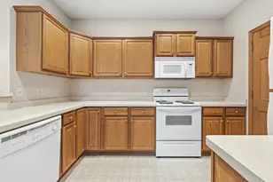 223 5th St, Hartford, WI 53027 - Photo 9