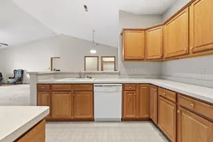 223 5th St, Hartford, WI 53027 - Photo 5