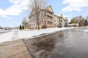 223 5th St, Hartford, WI 53027 - Photo 23