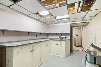 1929  Sunnyside Dr, Waukesha, WI 53186 - Photo 23