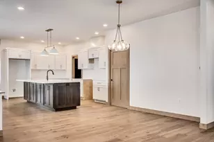 4043 Brooke Elizabeth Dr, Onalaska, WI 54650 - Photo 5