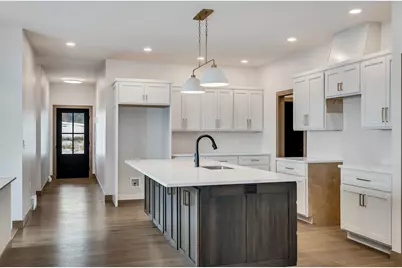 4043  Brooke Elizabeth Dr, Onalaska, WI 54650 - Photo 3