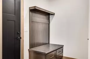 4043 Brooke Elizabeth Dr, Onalaska, WI 54650 - Photo 9