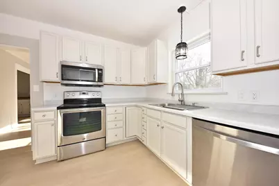 1350  Parkway Dr, Brookfield, WI 53005 - Photo 13