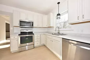 1350 Parkway Dr, Brookfield, WI 53005 - Photo 13