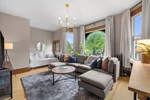 1923 N Oakland Ave, Milwaukee, WI 53202 - Photo 15