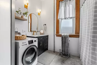 1923 N Oakland Ave #1925, Milwaukee, WI 53202 - Photo 9