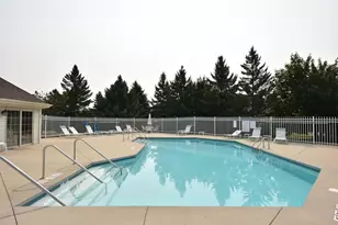 2105 Pine Ridge Ct, Grafton, WI 53024 - Photo 27