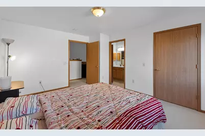 2105  Pine Ridge Ct #H, Grafton, WI 53024 - Photo 15