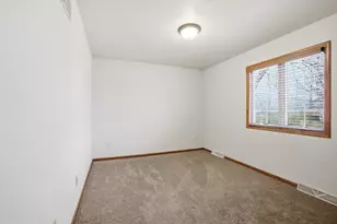 1203 Schuman Dr, Watertown, WI 53098 - Photo 23