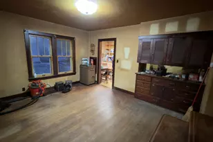 256 Robert St, Burlington, WI 53105 - Photo 3