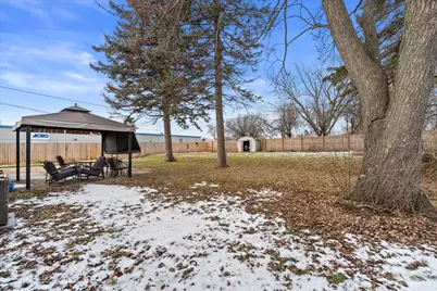 2826 W Green Tree Rd, Glendale, WI 53209 - Photo 31