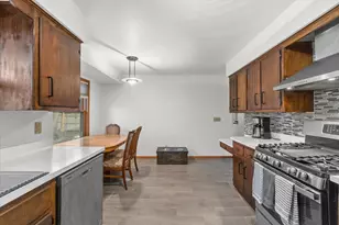 2826 W Green Tree Rd, Glendale, WI 53209 - Photo 3