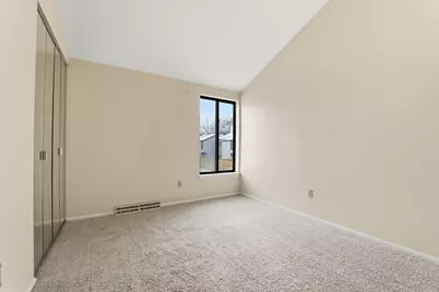 6647 N Bourbon St, Milwaukee, WI 53224 - Photo 11