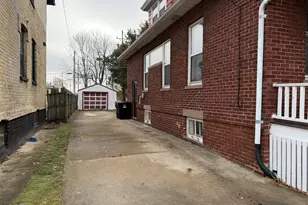 1549 Augusta St, Racine, WI 53402 - Photo 9