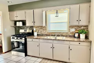 7824 W Herbert Ave, Milwaukee, WI 53218 - Photo 3