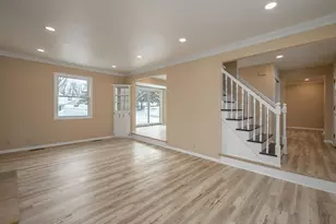 W233N6950 Salem Dr, Sussex, WI 53089 - Photo 7