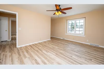 W233N6950  Salem Dr, Sussex, WI 53089 - Photo 29