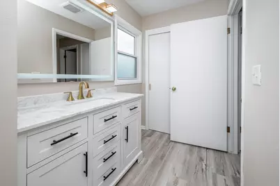 W233N6950  Salem Dr, Sussex, WI 53089 - Photo 35