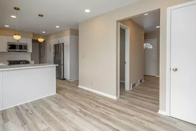 W233N6950  Salem Dr, Sussex, WI 53089 - Photo 19