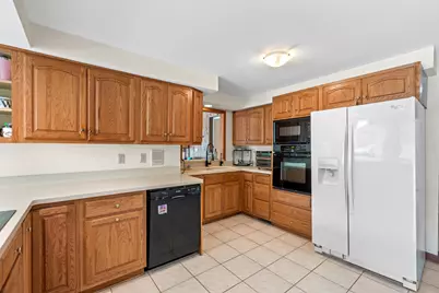 2416 W Dean Ct, River Hills, WI 53217 - Photo 13